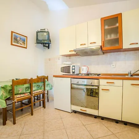 Pokrajac 3* Rovinj