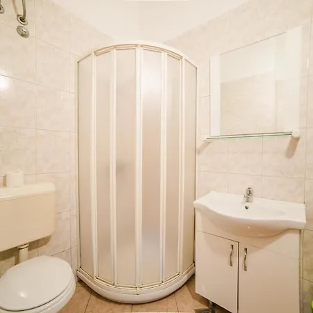 Pokrajac Gostinjska kuća 3*
