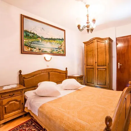 Pokrajac Gostinjska kuća 3*
