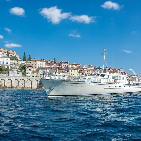 Pokrajac 3* Rovinj